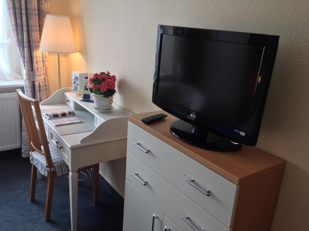 Clausen Hotell Westerland Eksteriør bilde